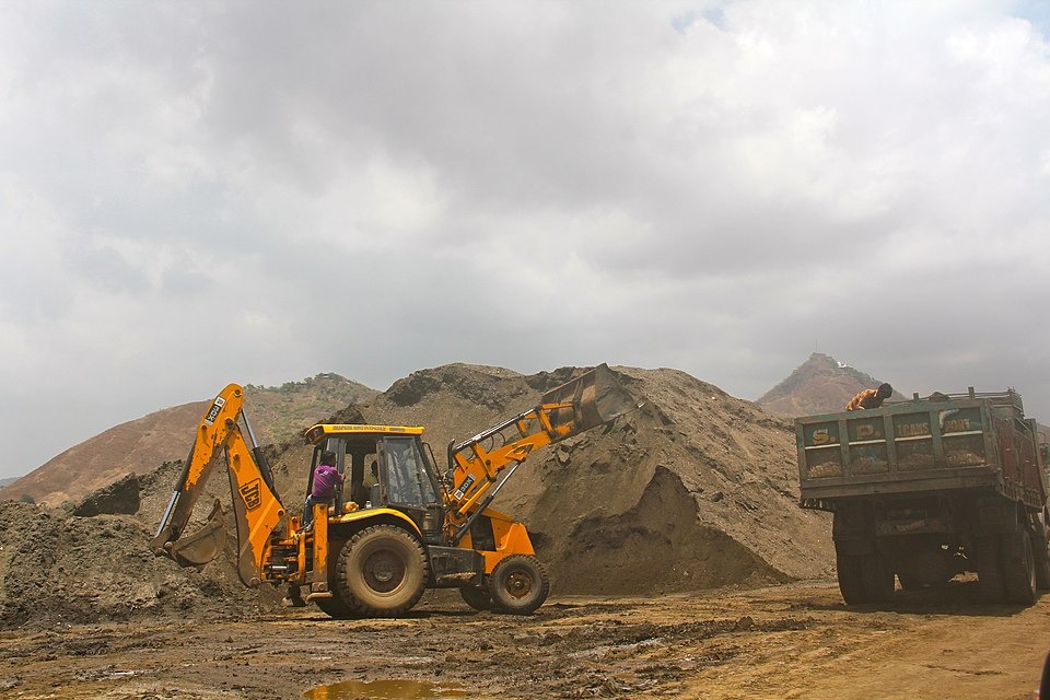 Farmer Launches Hunger Strike Over Alleged Illegal Mining, Crop Damage in Punjab