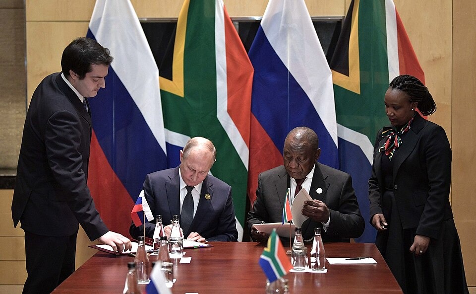 South African President Praises Russia for Returning Citizens Misled to Fight in Ukraine