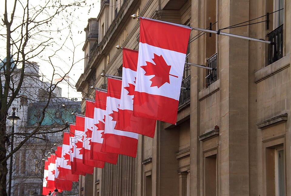 Canada Pushes U.K. to Join New Defence Bank