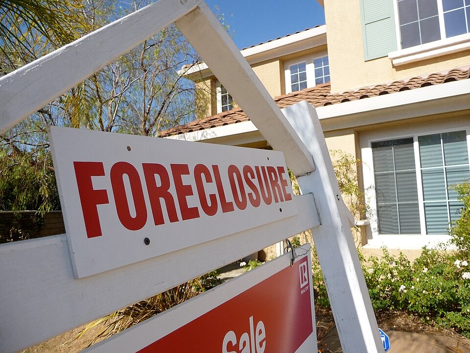 US Mortgage Rates Hit 7.49%, Near Three-Year High