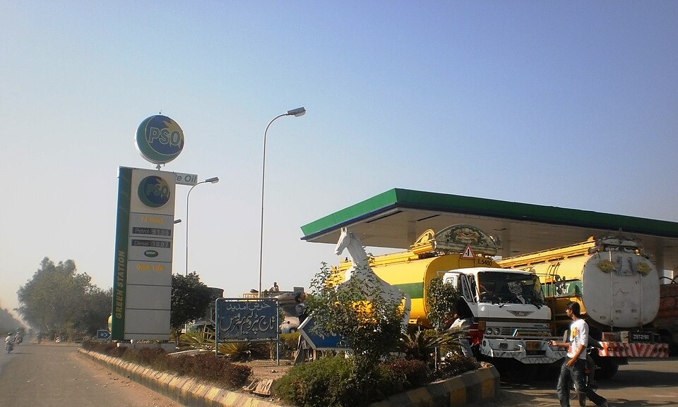 Pakistan Offers Petrol Subsidy as Prices Surge Nearly 50%