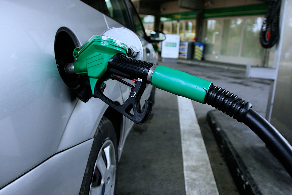 Oil Surges to 2022 High as US Weighs Strikes on Iran