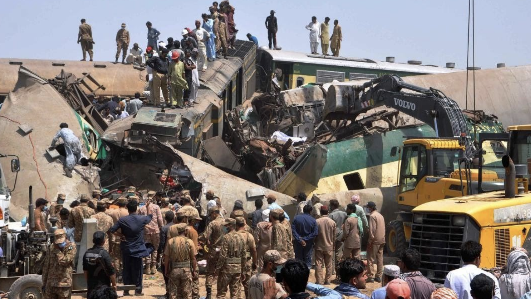 Pakistan Train accident: 40 killed, over 100 injured as Millat Express, Sir Syed Express collide