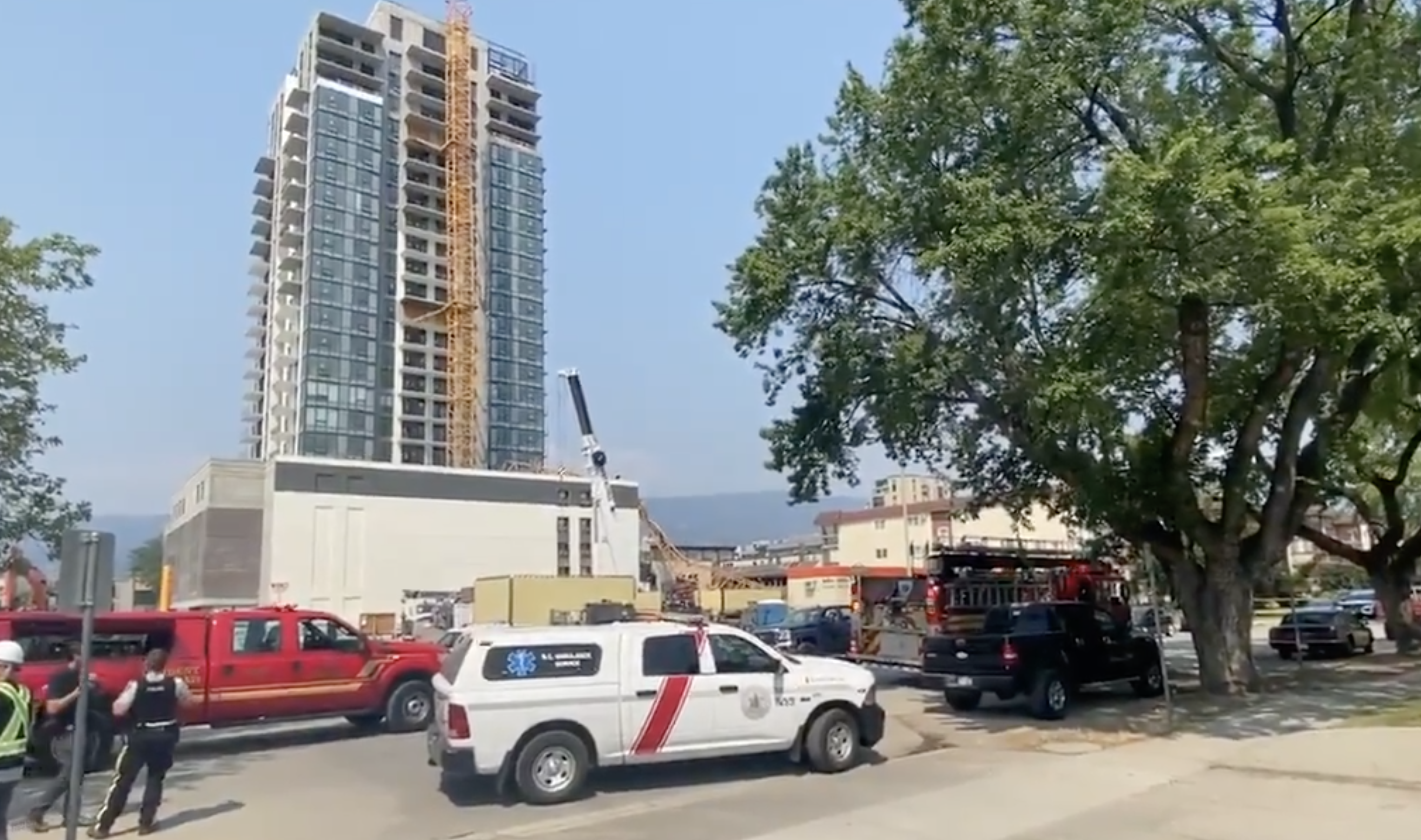 Construction crane collapses in Kelowna, one person dead
