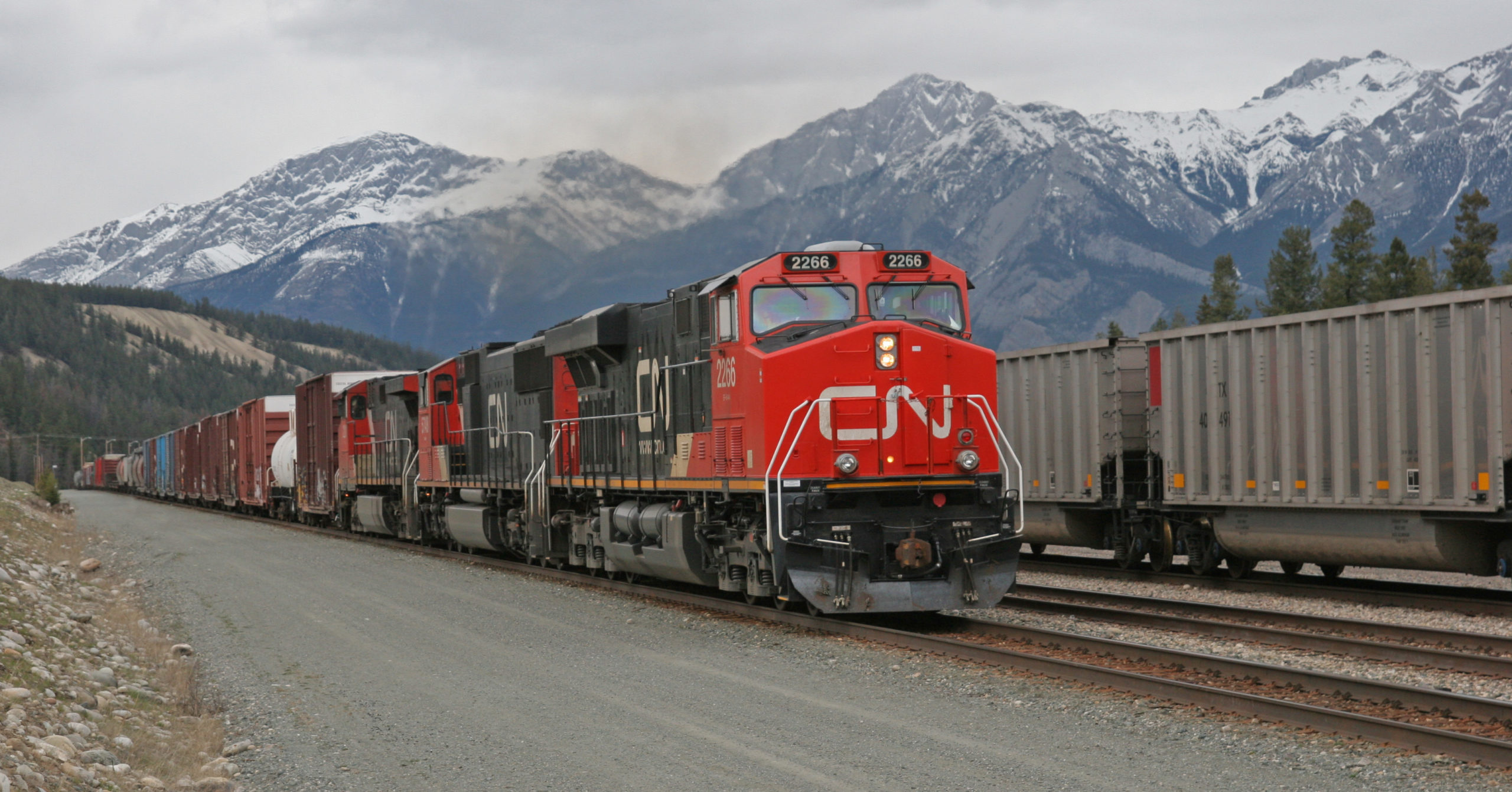 Government of Canada invests over $100 million to modernize rail safety and security