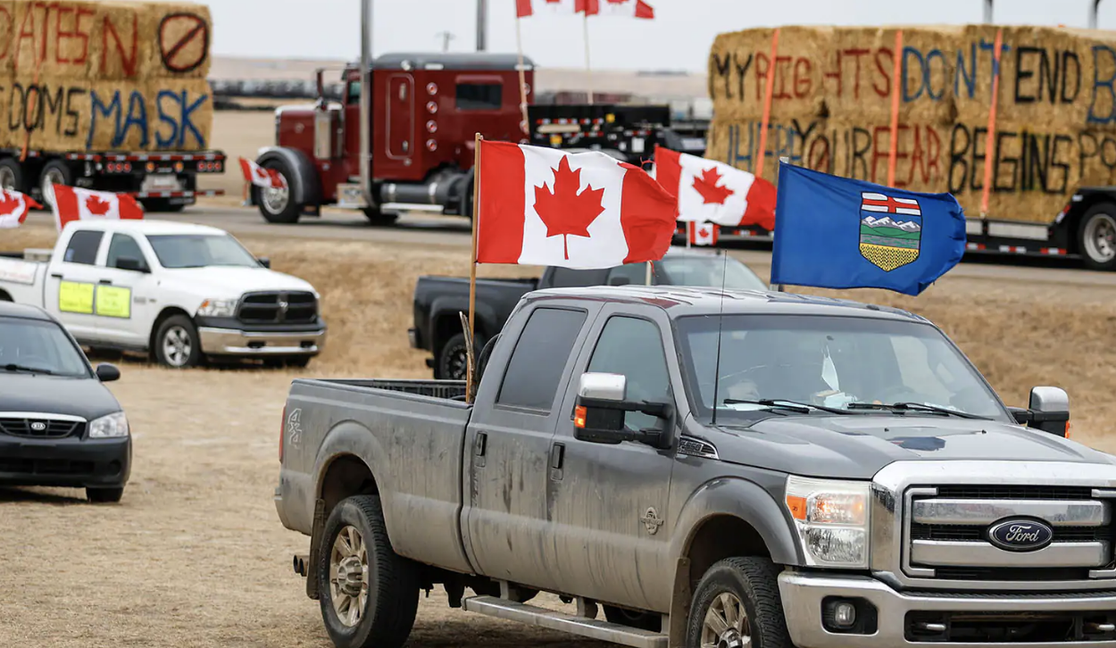 Truck blockade at Canada-US border enters fourth day