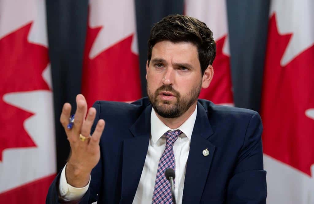 Canada welcomes over 108,000 permanent residents in early 2022