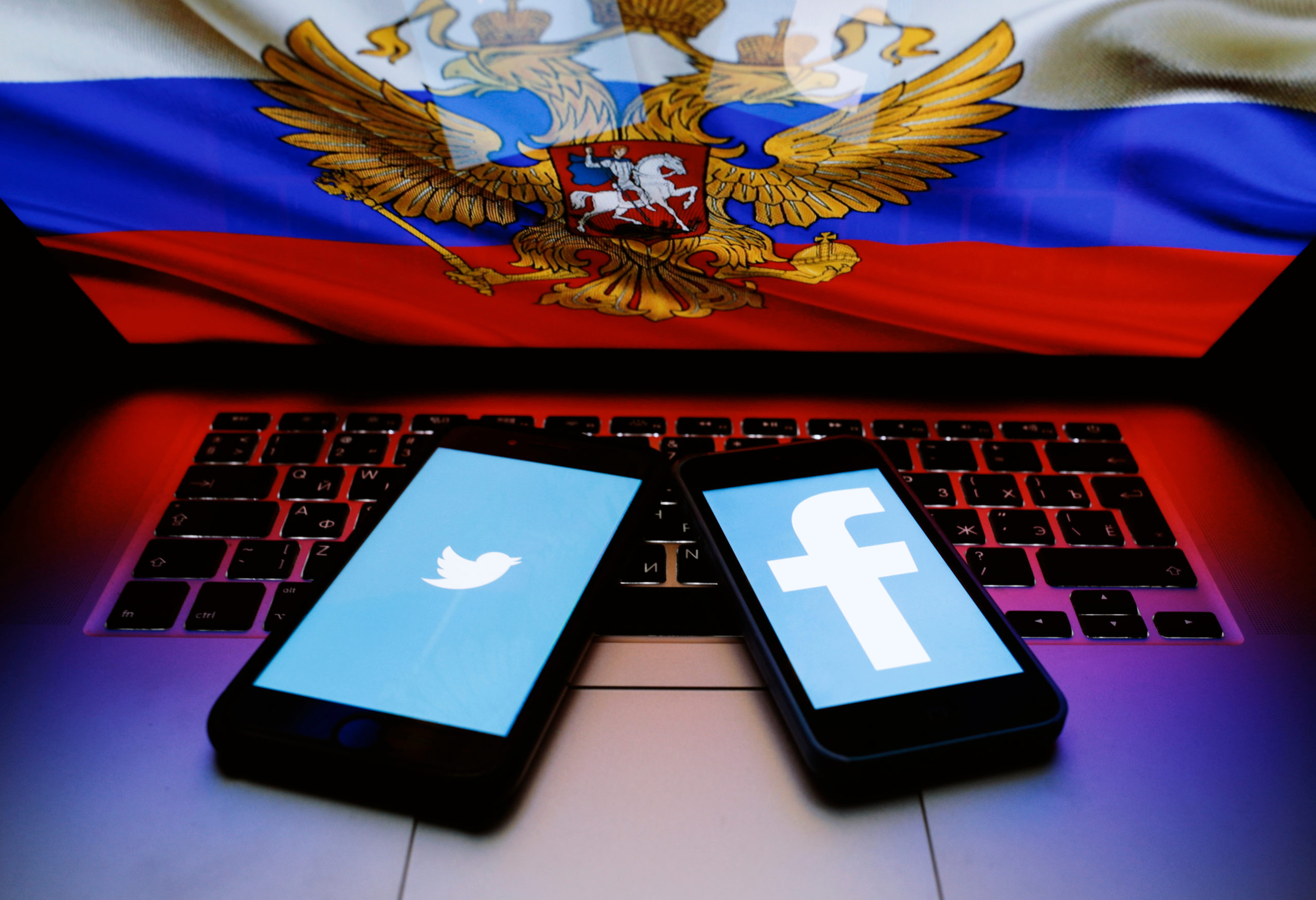 Russia block access to Facebook and Twitter