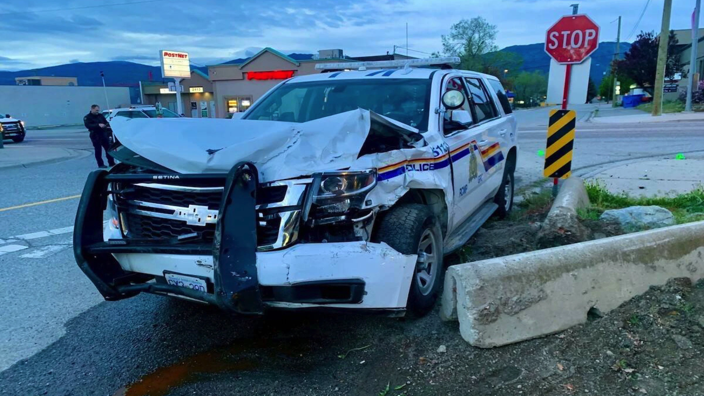 Impaired B.C. driver runs stop sign, takes out RCMP SUV and Subway restaurant