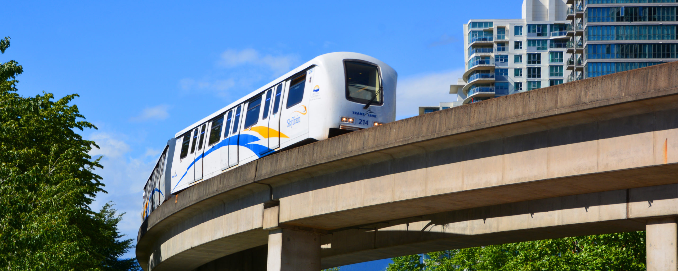 Skytrain service interrupted between Columbia and Scott Road stations