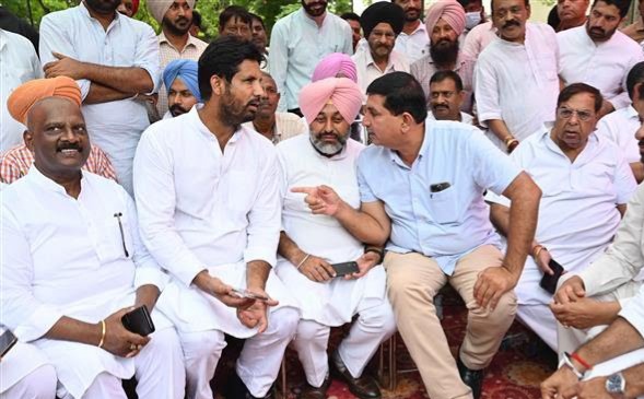 ‘Don’t waste the energy of the party cadre to save one individual’ MLA Khaira to Raja Warring
