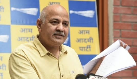 Trouble mounts for Manish Sisodia, ED registers money laundering case, in Excise policy case