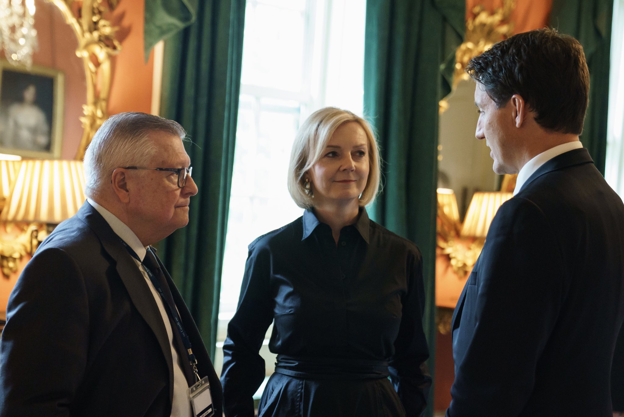 PM Trudeau meets with Truss, Ukraine PM and other world leaders ahead of Queen’s funeral in London