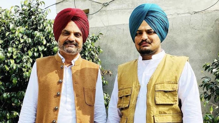 Sidhu Moosewala’s father’s health deteriorates, Admitted in Patiala hospital