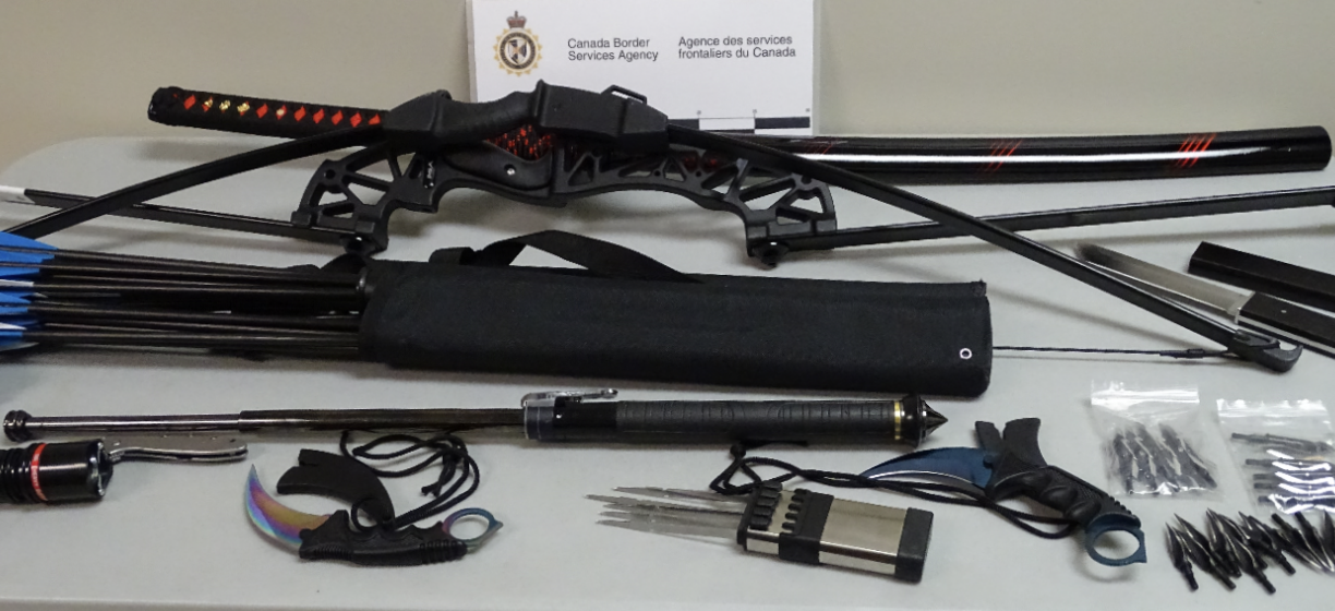 Ottawa man arrested for smuggling prohibited weapons into Canada