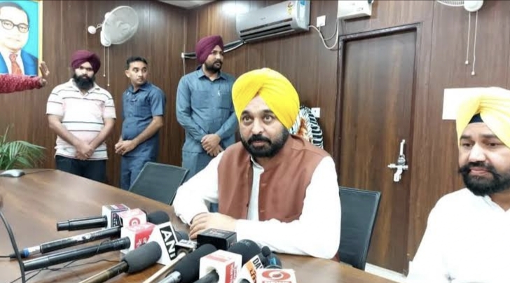 CM Bhagwant Mann appears before Mansa court in defamation case, attacks opposition