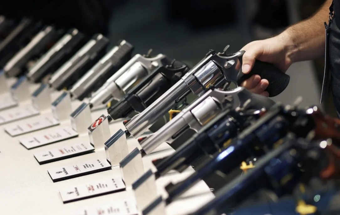 Freeze on handgun sales takes effect today in Canada