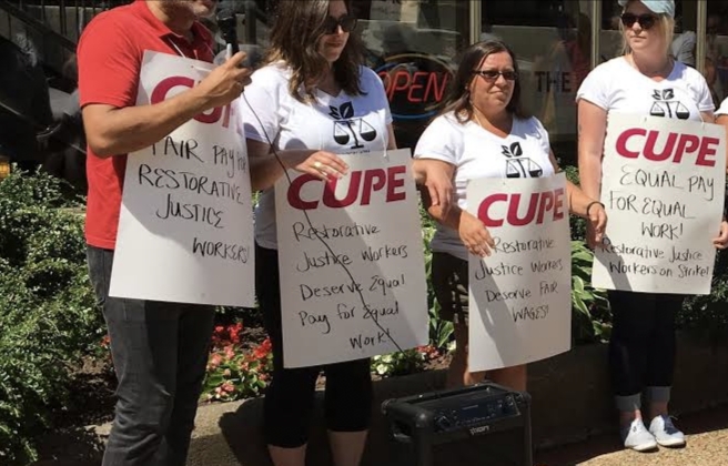 Ontario education workers will go on strike if no deal with province by Friday: CUPE