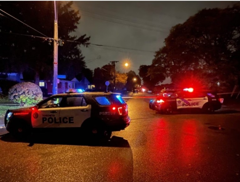 Man opened fire on police officers in Scarborough, suspect arrested