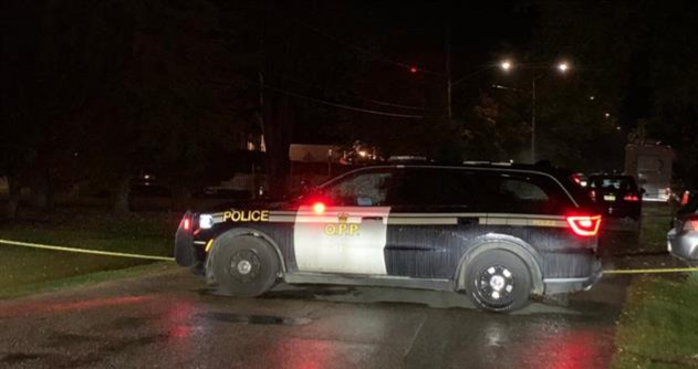 Two police officers killed after shooting at home in Innisfil, Ont.
