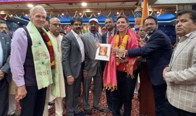 Hindu diaspora heckles Brampton mayor, seeks removal of pro-Khalistanis banners