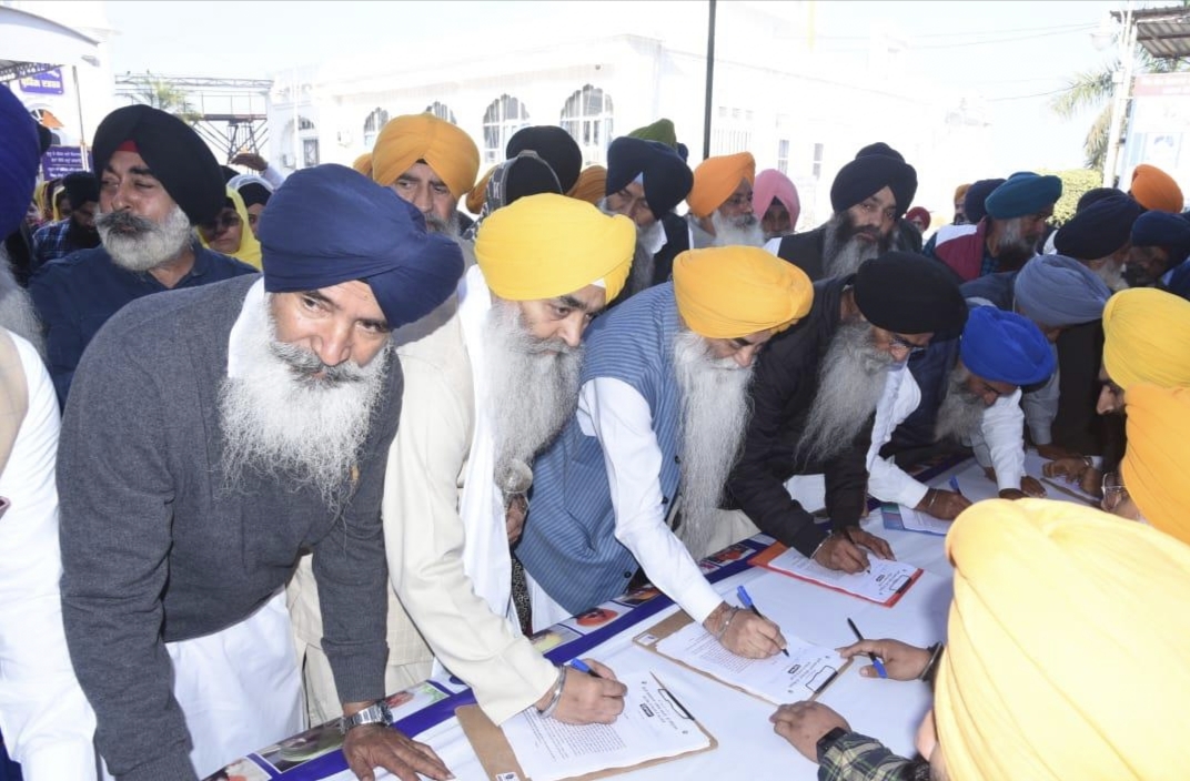 SGPC launches signature campaign for release of Sikh Prisoners from Takht Kesgarh Sahib