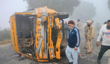 School bus collides with truck in Tarn Taran: One child and driver killed, many injured hospitalisedSchool bus collides with truck in Tarn Taran: One child and driver killed, many injured hospitalised