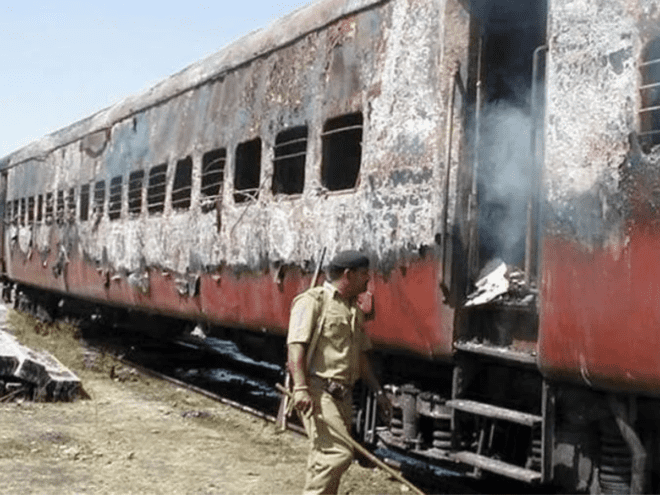 SC grants bail to convict in Godhra train coach burning case