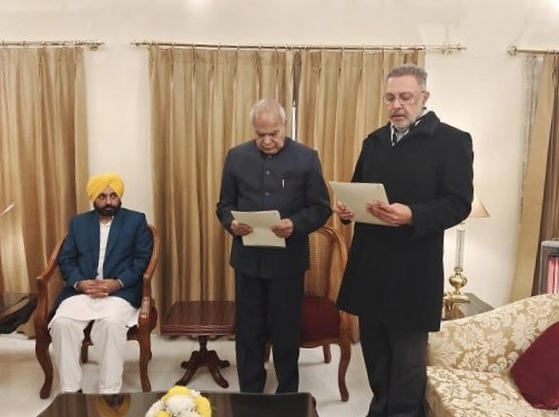 Dr Balbir Singh takes oath as Punjab’s new health minister, portfolios of ministers changed