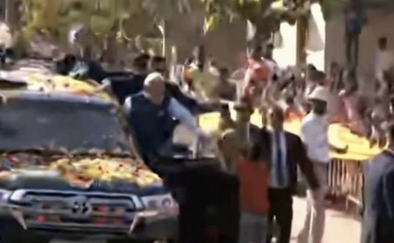 Security breach at PM Modi roadshow in Karnataka, boy runs to him with garland