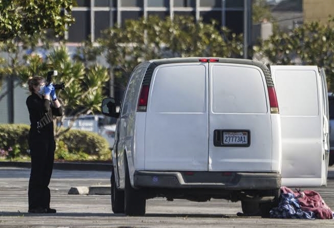 Mass shooting in Los Angeles leaves 10 dead, suspect kills self in van