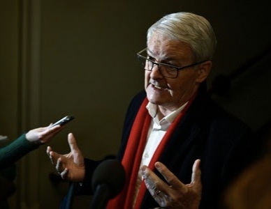 Liberal MP Marc Garneau resigning seat in House