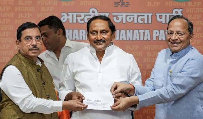 Former Andhra Pradesh CM and Congress leader Reddy joins BJP