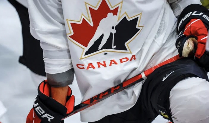 Federal government to restore funding for Hockey Canada