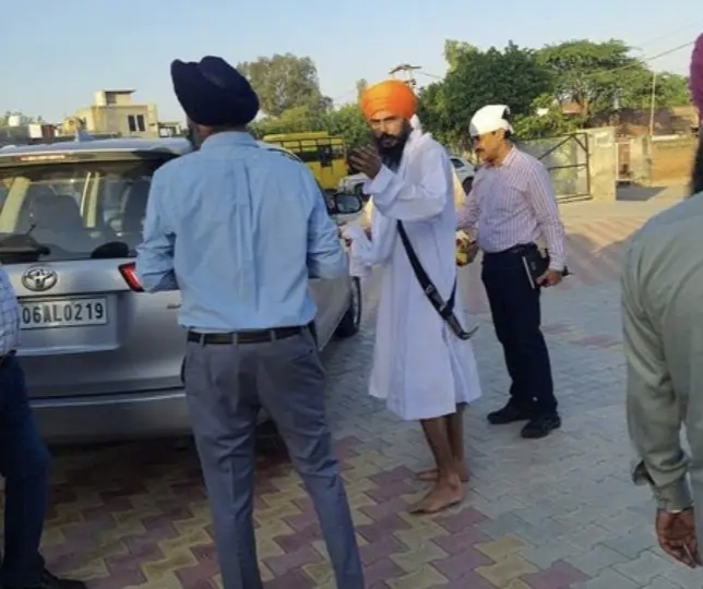 Amritpal Singh surrenders before Punjab police, arrested in Moga