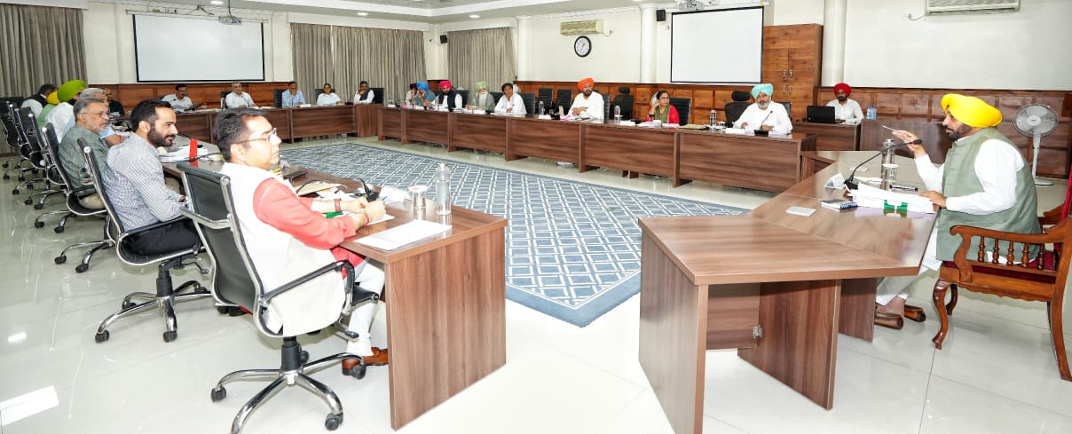 PUNJAB CABINET GIVES NOD FOR UGC SCALE FOR TEACHING AND NON TEACHING STAFF OF GADVASU