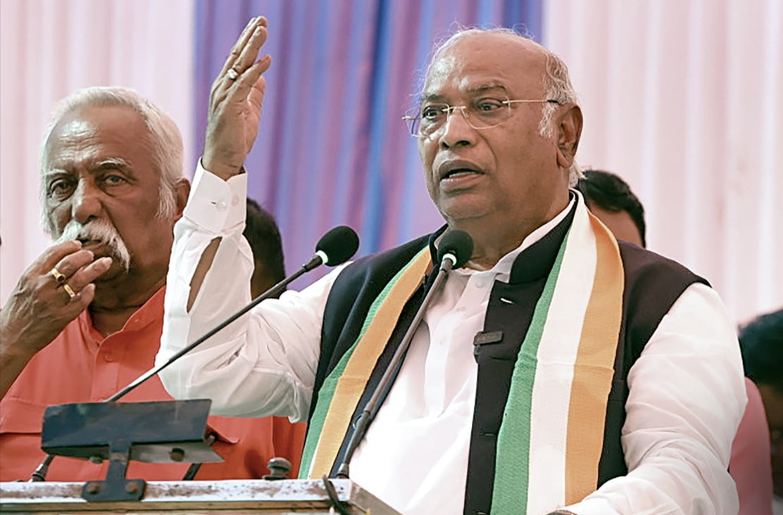 Conspiracy to kill Mallikarjun Kharge his family, alleges Congress; BJP denies charge