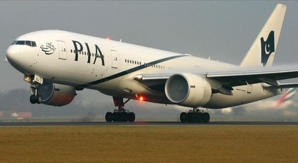 Pakistani flight strays in India airspace for 10 mins as pilot fails to land in Lahore