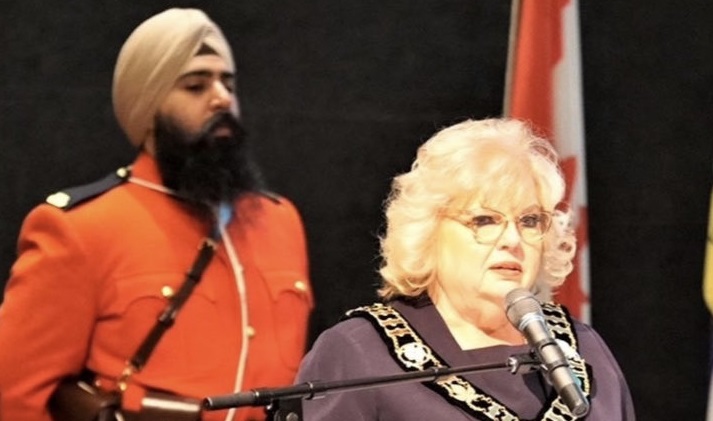 Surrey council votes to retain RCMP in city, Mayor Brenda Locke says